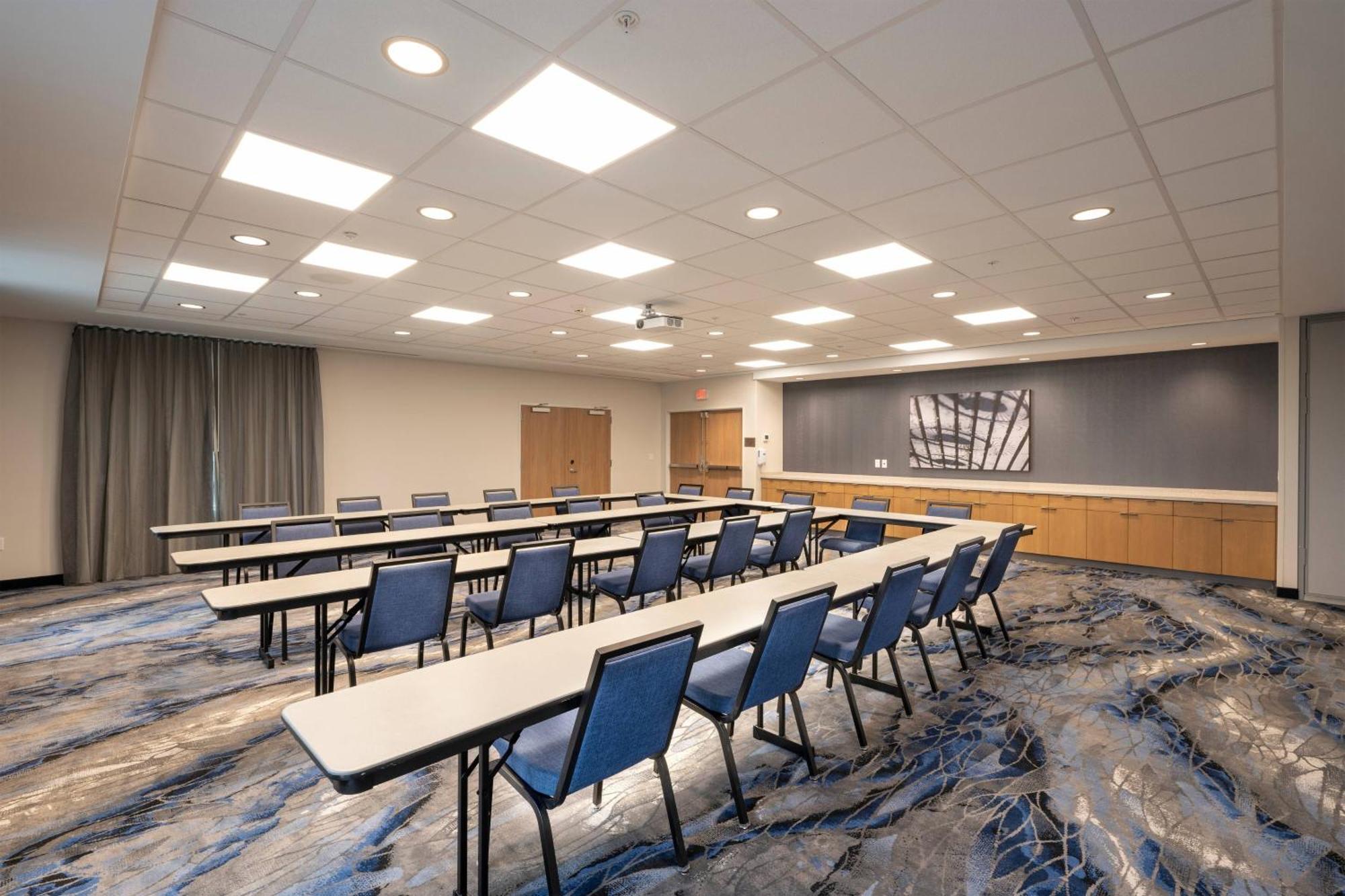 Fairfield Inn & Suites アーカデルフィア エクステリア 写真